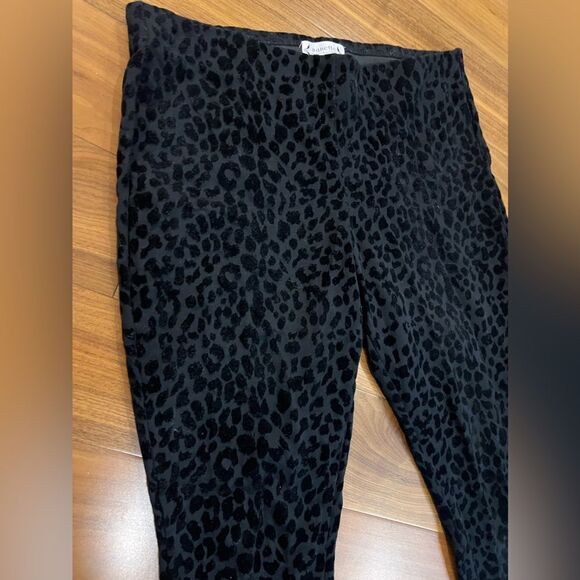 Nanette Lepore velvet leopard legging size large - Picture 4 of 9